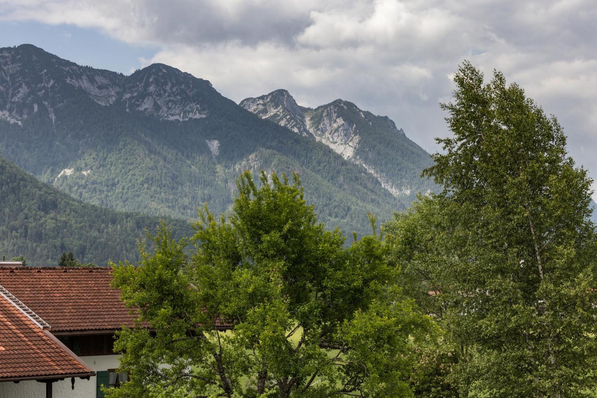 Hubertus Appartements Инцел Екстериор снимка